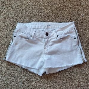 Forever 21 White Side Zipper Frayed Shorts Size 27